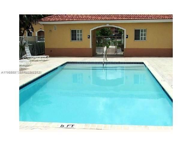 2022 NE 167th St 3-144, North Miami Beach, FL 33162