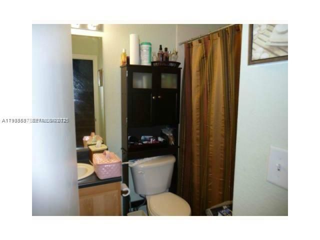 2022 NE 167th St 3-144, North Miami Beach, FL 33162