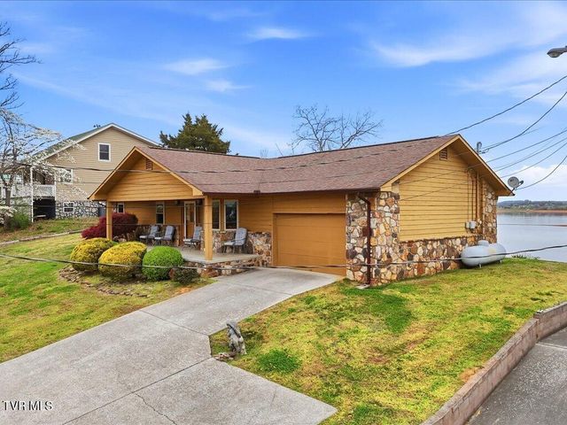 327 Bluff Village Road, Bean Station, TN 37708