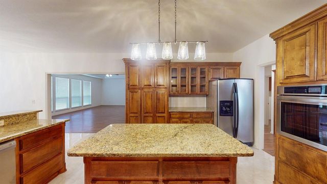 709 NW 153rd Terrace, Edmond, OK 73013