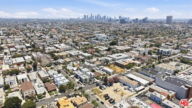 472 N Oxford Avenue, Los Angeles, CA 90004