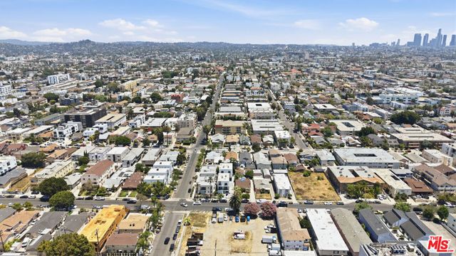 472 N Oxford Avenue, Los Angeles, CA 90004
