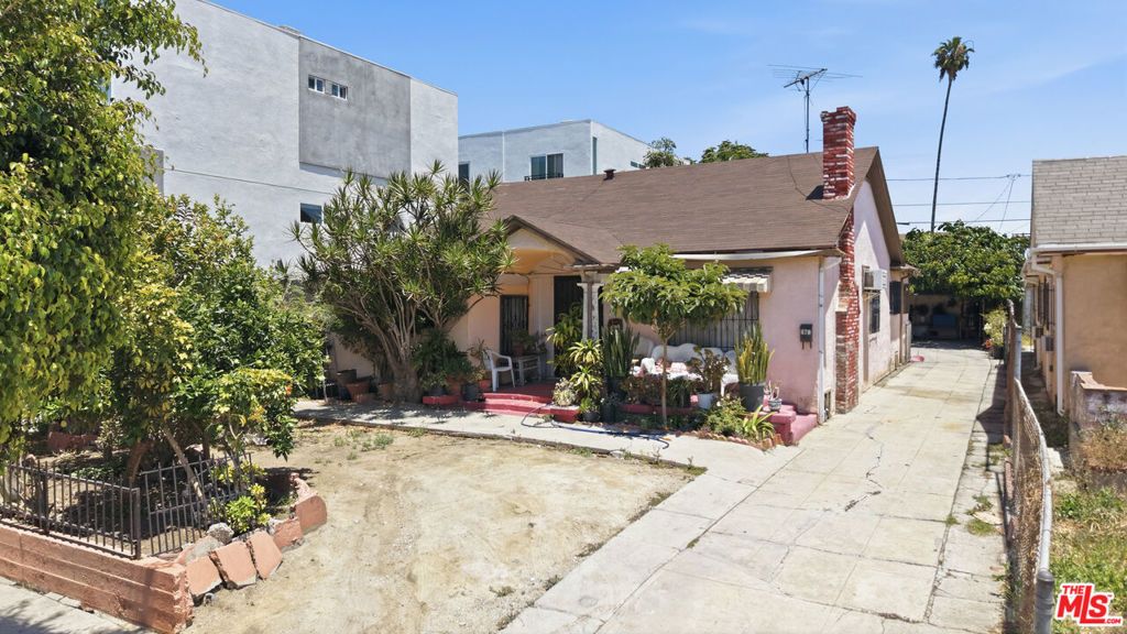 472 N Oxford Avenue, Los Angeles, CA 90004 — photo 3