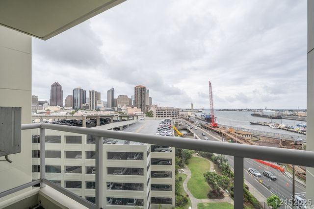 215 N King Street 907, Honolulu, HI 96817