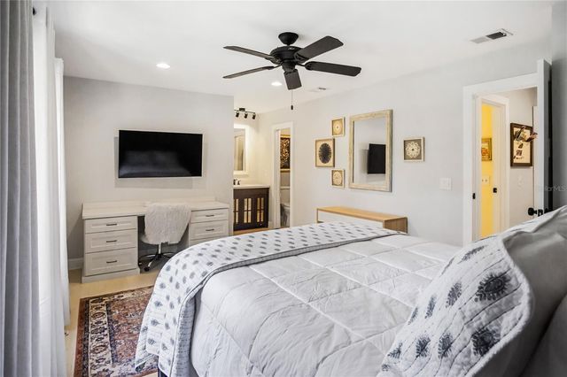 1515 BAYSHORE BOULEVARD 33, Dunedin, FL 34698