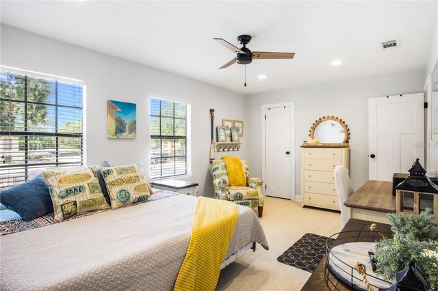 1515 BAYSHORE BOULEVARD 33, Dunedin, FL 34698