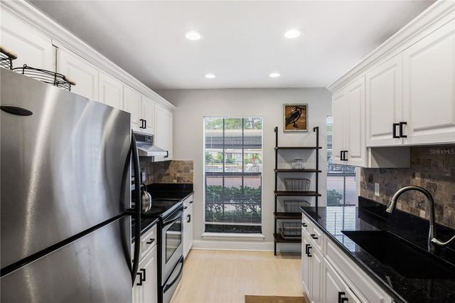 1515 BAYSHORE BOULEVARD 33, Dunedin, FL 34698