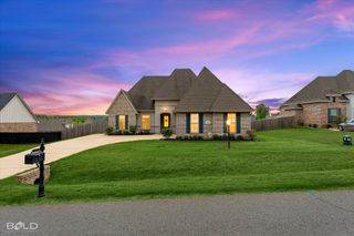 2066 Highpoint Place, Haughton, LA 71037