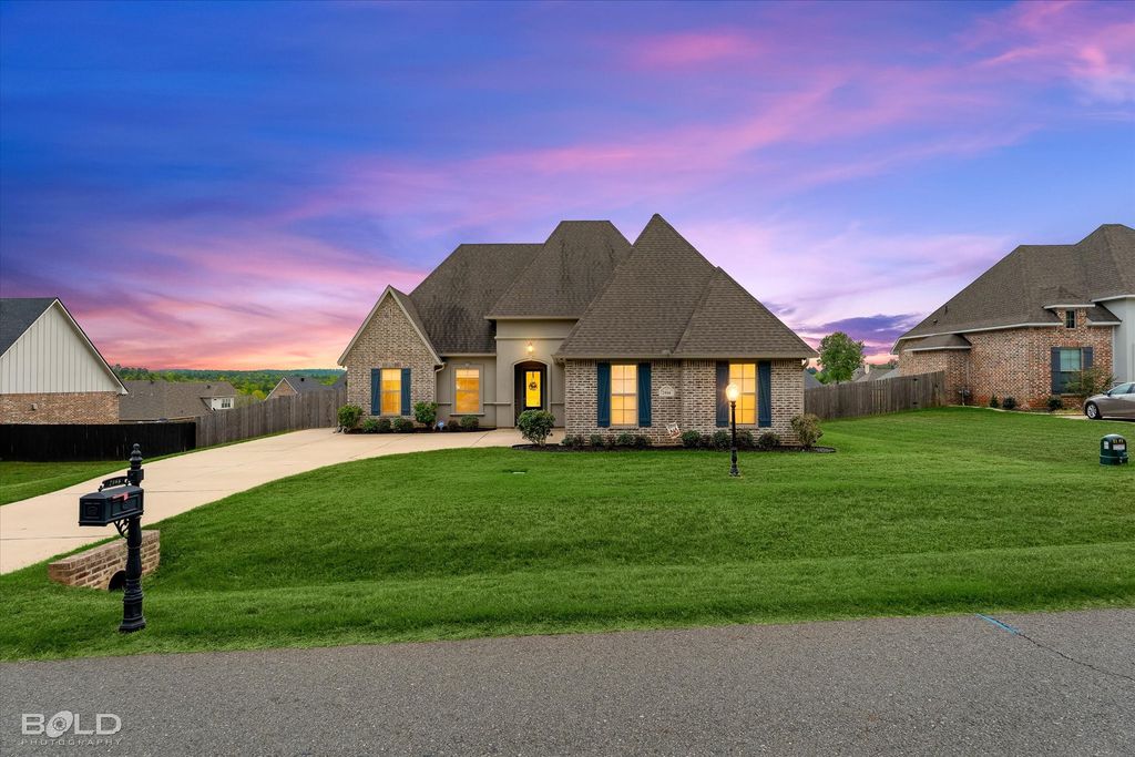 2066 Highpoint Place, Haughton, LA 71037