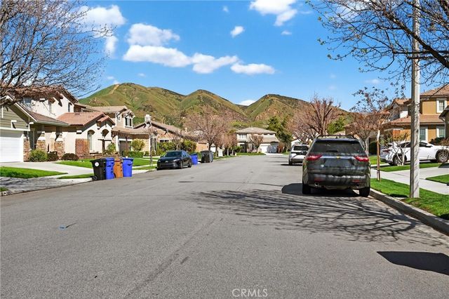 34216 Pinehurst Drive, Yucaipa, CA 92399