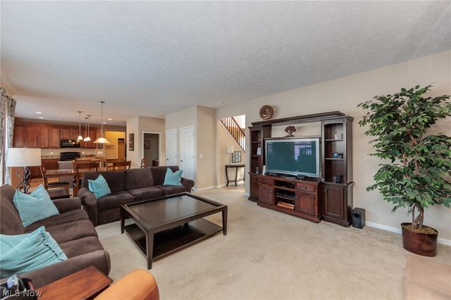 9062 Franklin Drive, North Ridgeville, OH 44039