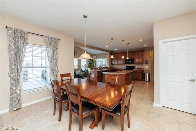 9062 Franklin Drive, North Ridgeville, OH 44039