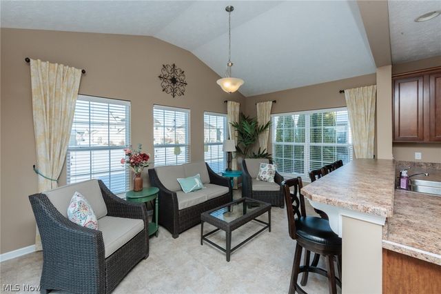 9062 Franklin Drive, North Ridgeville, OH 44039