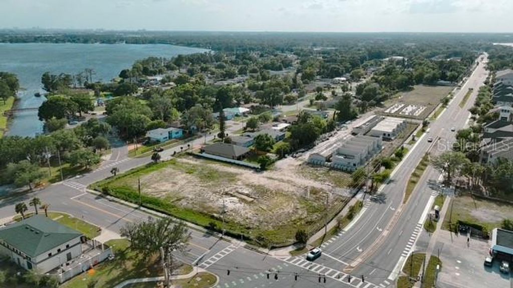 2042 ORANGE CENTER BOULEVARD, Orlando, FL 32805