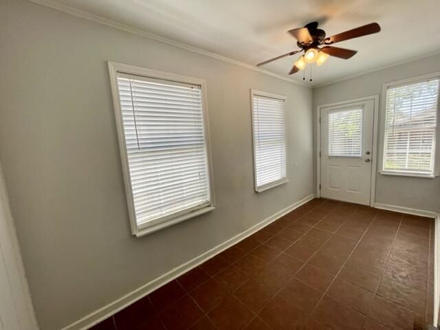 815 Boulevard De L'Orleans, Mary Esther, FL 32569