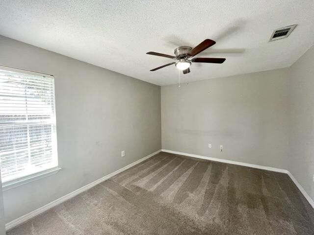 815 Boulevard De L'Orleans, Mary Esther, FL 32569