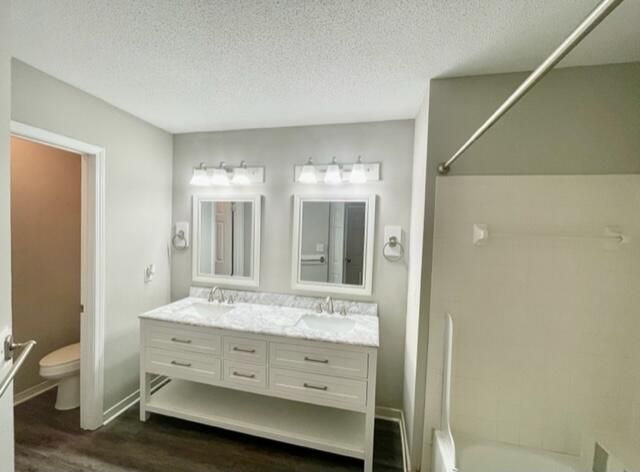 815 Boulevard De L'Orleans, Mary Esther, FL 32569