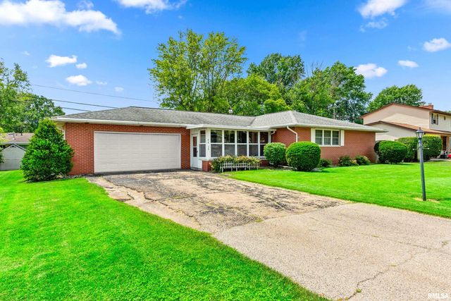 820 W TETON Drive, Peoria, IL 61614