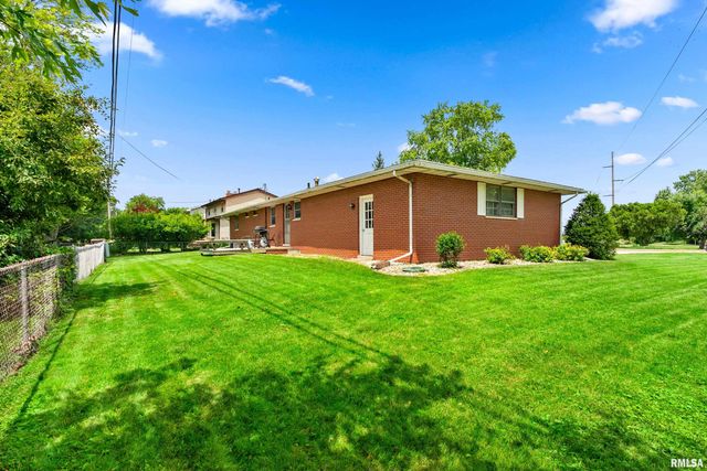 820 W TETON Drive, Peoria, IL 61614