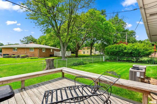 820 W TETON Drive, Peoria, IL 61614