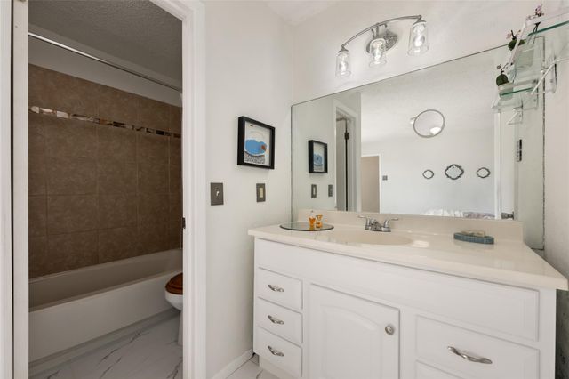 5100 Lambs LN, Austin, TX 78744