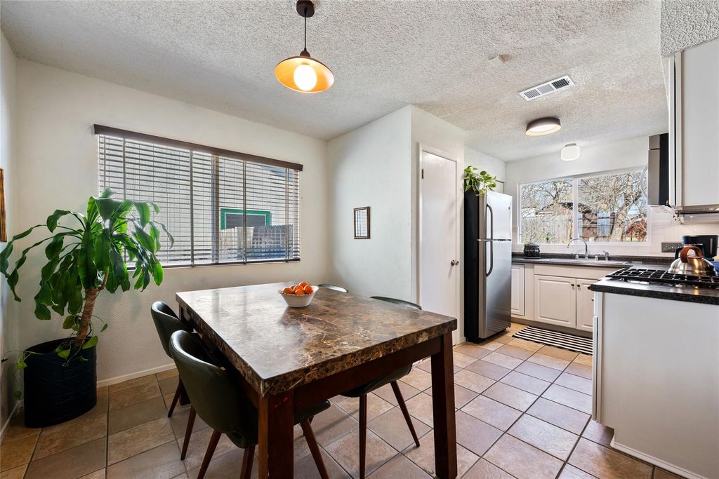 5100 Lambs LN, Austin, TX 78744