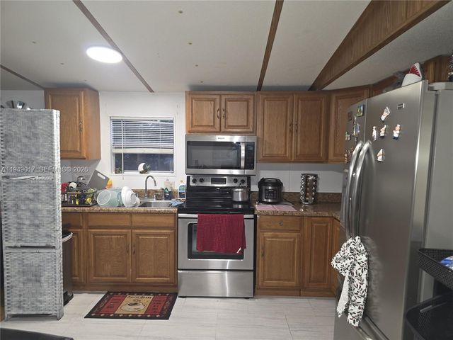 575 VERO AVE, Clewiston, FL 33440