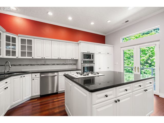 747 Se 27TH St 27, Gresham, OR 97080