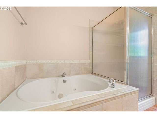 747 Se 27TH St 27, Gresham, OR 97080