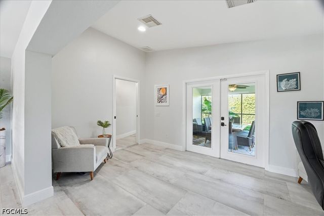 1023 El Valle AVE, Fort Myers, FL 33919