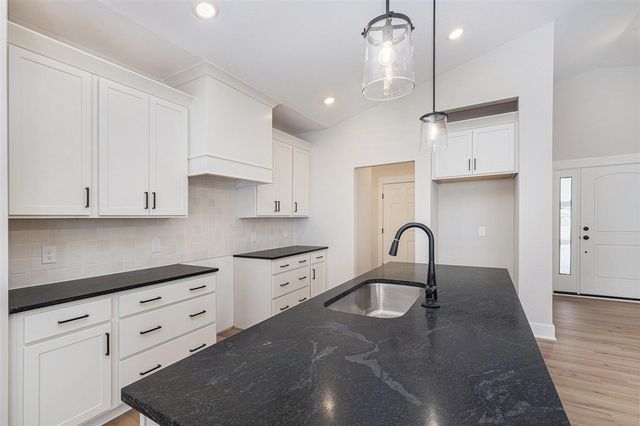 4026 Boulder View Drive Ne, Belmont, MI 49306