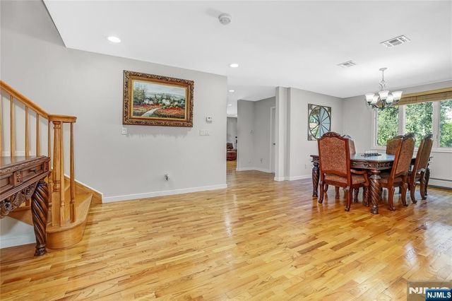 4 Maple Avenue 2, Waldwick, NJ 07463