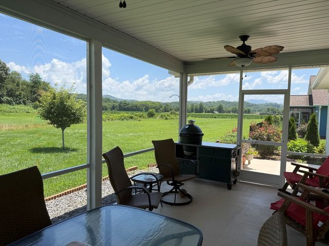 111 Riverwalk Circle, Hayesville, NC 28904