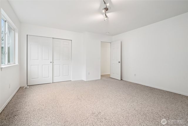 23918 SE 5th Street, Sammamish, WA 98074