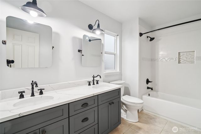 23918 SE 5th Street, Sammamish, WA 98074