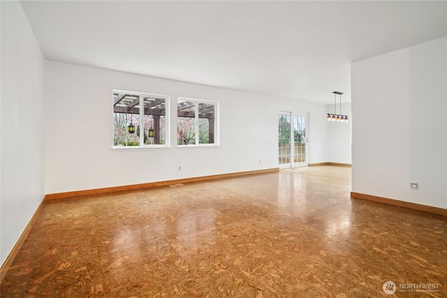 23918 SE 5th Street, Sammamish, WA 98074