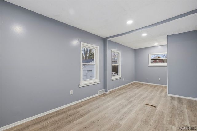 31 Thatcher Avenue, Buffalo, NY 14215