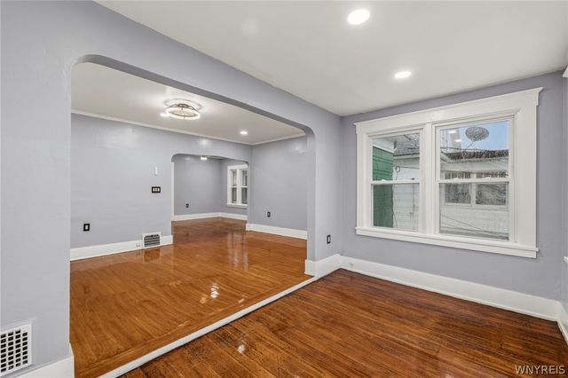 31 Thatcher Avenue, Buffalo, NY 14215