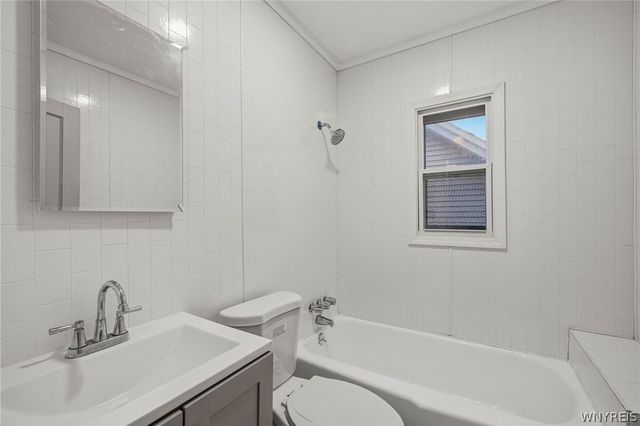 31 Thatcher Avenue, Buffalo, NY 14215