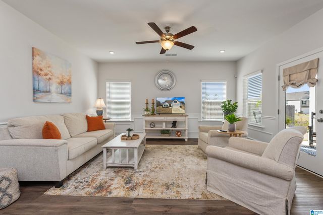 205 SPRINGDALE LANE, Columbiana, AL 35051