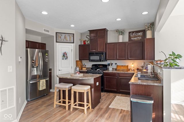 2927 Welcome Way, Greenwood, IN 46143