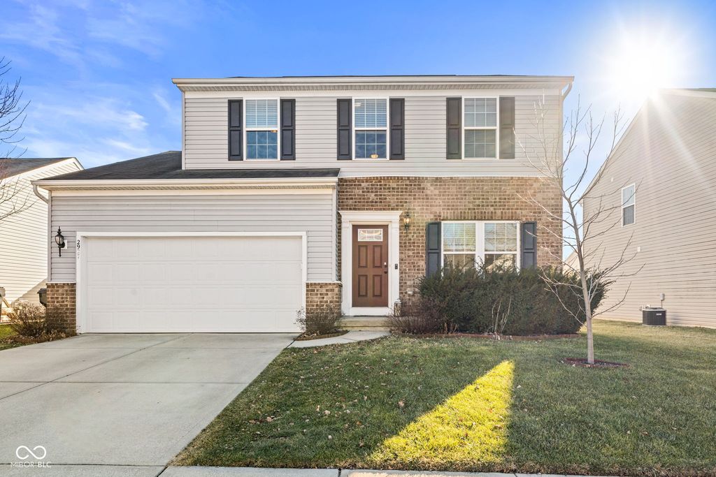 2927 Welcome Way, Greenwood, IN 46143