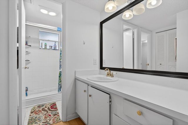 3150 Holiday Springs Boulevard 302, Margate, FL 33063