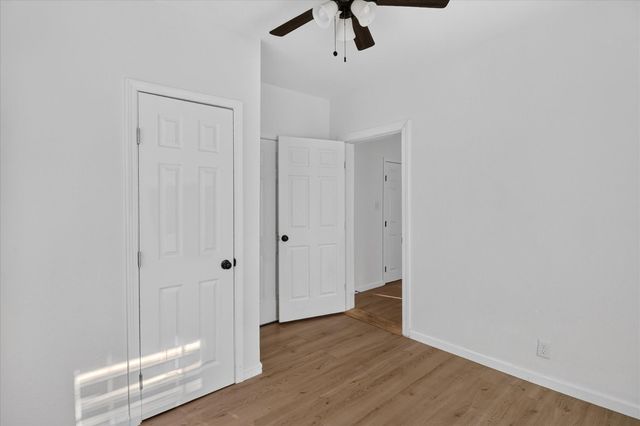 320 E Murrill Street, Baytown, TX 77520