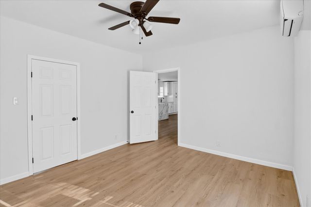 320 E Murrill Street, Baytown, TX 77520