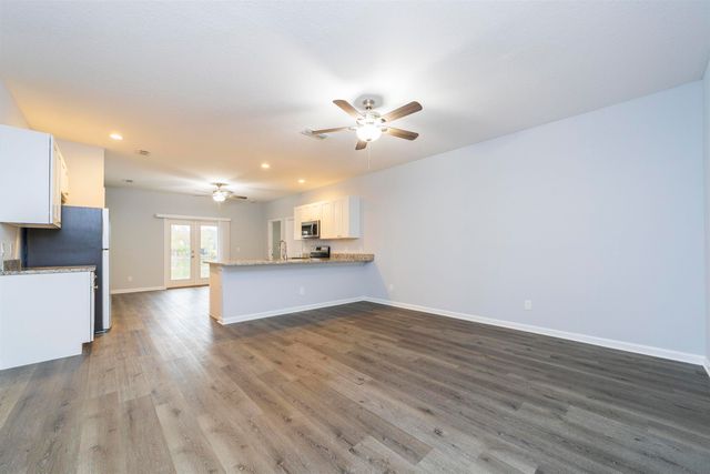 679 Coral Cir, St Augustine, FL 32080