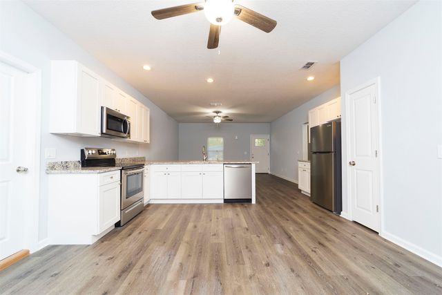 679 Coral Cir, St Augustine, FL 32080