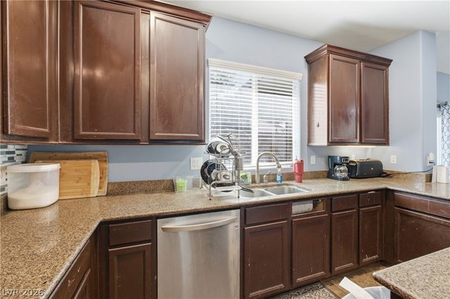 8051 Maple Park Street, Las Vegas, NV 89131