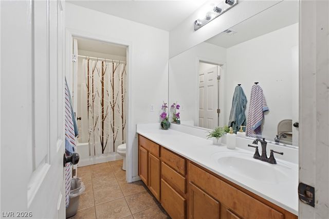 8051 Maple Park Street, Las Vegas, NV 89131