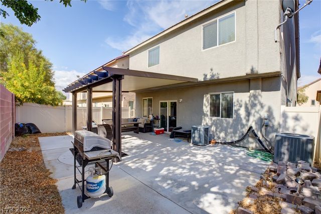 8051 Maple Park Street, Las Vegas, NV 89131